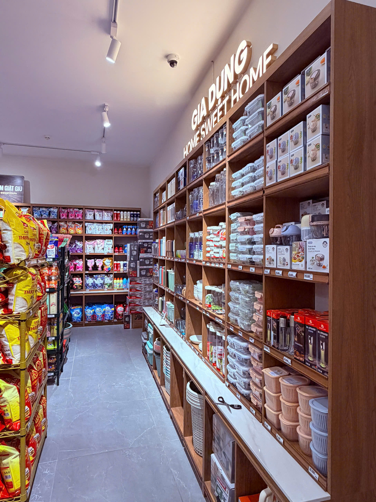 Hoàn thiện nội thất chuỗi siêu thị Mena Gourmet – CN Trần Não, TP.HCM (600m²)