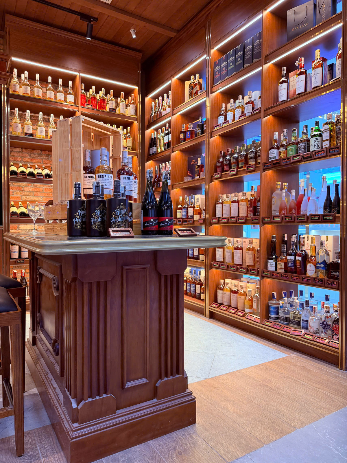 Hoàn thiện nội thất chuỗi siêu thị Mena Gourmet – CN Trần Não, TP.HCM (600m²)