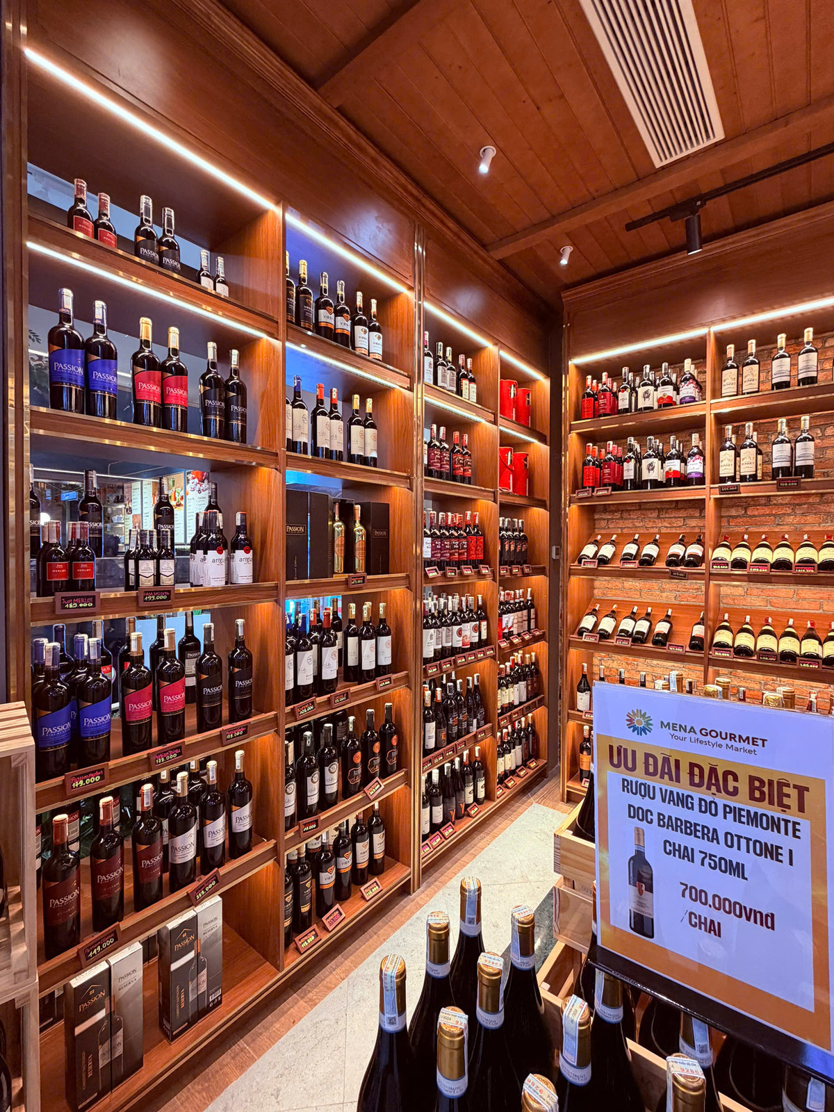 Hoàn thiện nội thất chuỗi siêu thị Mena Gourmet – CN Trần Não, TP.HCM (600m²)