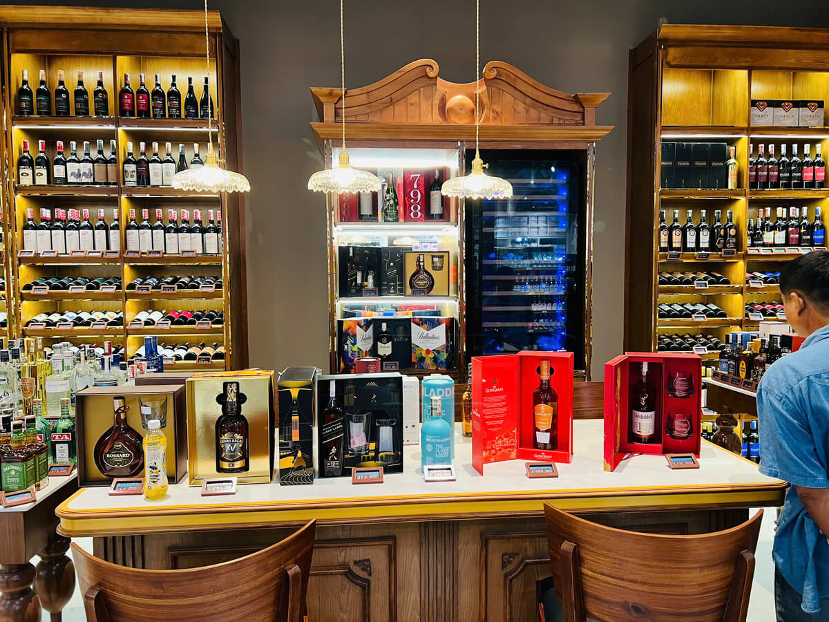 Hoàn thiện thi công siêu thị Mena Gourmet – CN Nguyễn Thị Thập, Quận 7 (1.500m²)