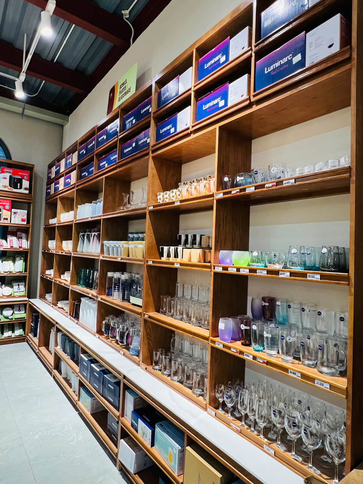 Hoàn thiện thi công siêu thị Mena Gourmet – CN Nguyễn Thị Thập, Quận 7 (1.500m²)